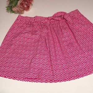 Vineyard vines preppy whale tale skirt Pink and White Chevron Skirt Size L
